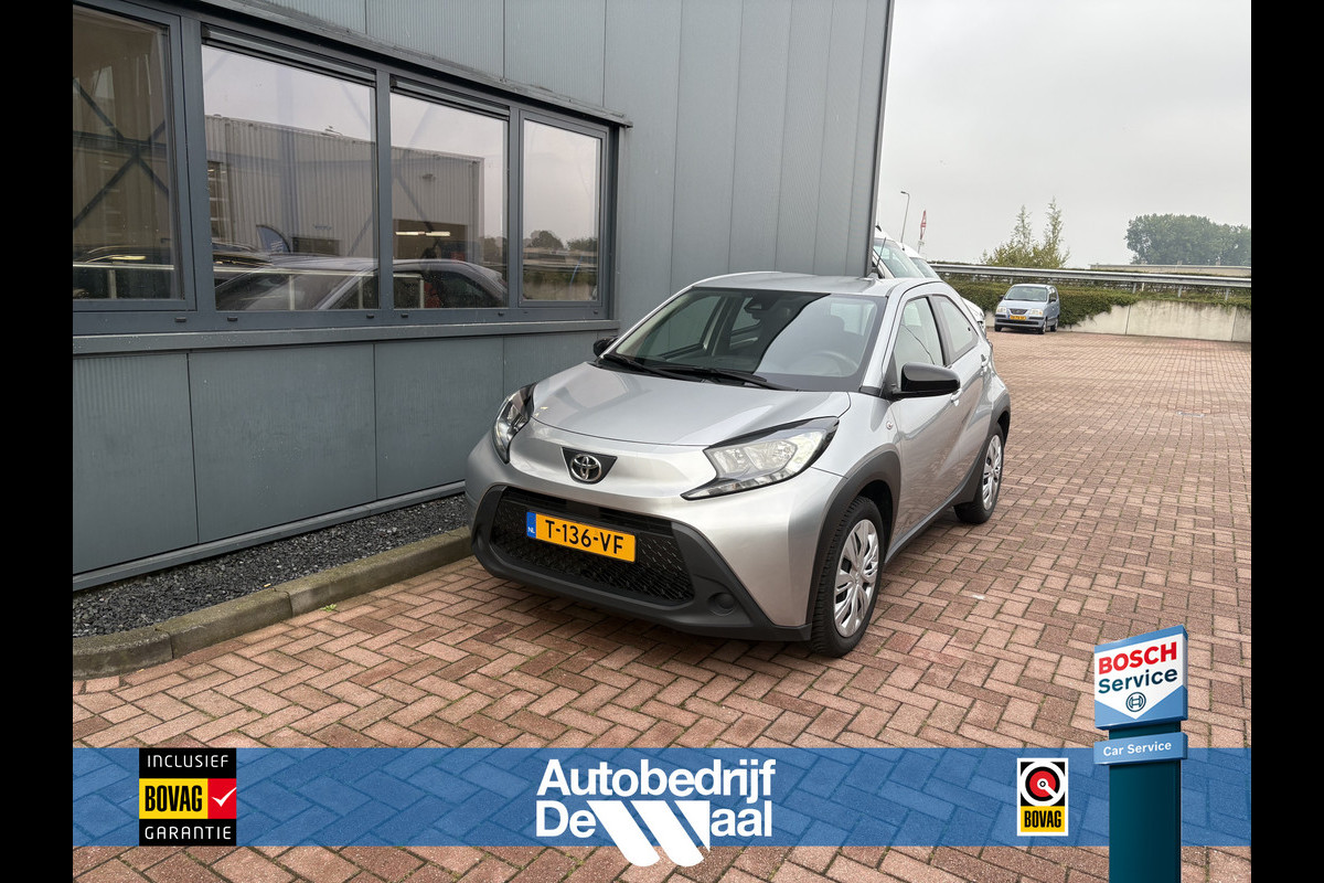 Toyota Aygo X 1.0 VVT-i MT Play 5-drs. CAMERA/CARPLAY/DAB/ADAPT.CRUISE