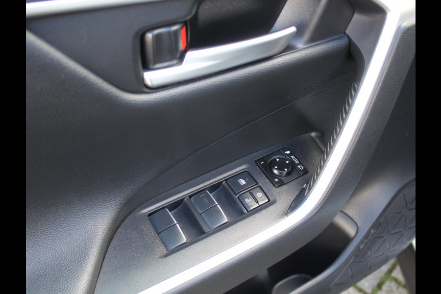 Toyota RAV4 2.5 Hybrid Bi-Tone CAMERA | ADAPCRUISE | LED | NAVI | STOELVERW | CLIMATE