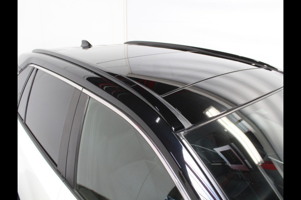 Toyota RAV4 2.5 Hybrid Bi-Tone CAMERA | ADAPCRUISE | LED | NAVI | STOELVERW | CLIMATE