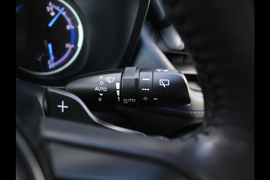 Toyota RAV4 2.5 Hybrid Bi-Tone CAMERA | ADAPCRUISE | LED | NAVI | STOELVERW | CLIMATE