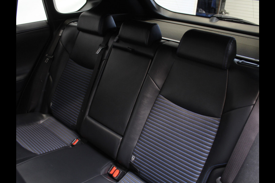Toyota RAV4 2.5 Hybrid Bi-Tone CAMERA | ADAPCRUISE | LED | NAVI | STOELVERW | CLIMATE
