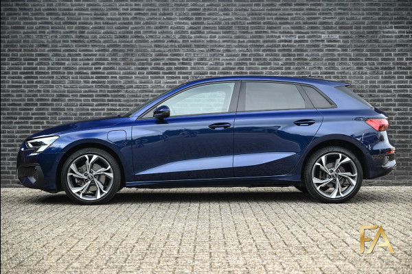 Audi A3 Sportback 40 TFSI e S Line RSseats|B&O|MatrixLED|18Inch|Sfeer|Massage| Audi A3 Sportback 40 TFSI e S Line RSseats|B&O|MatrixLED|18Inch|Sfeer|Massage|