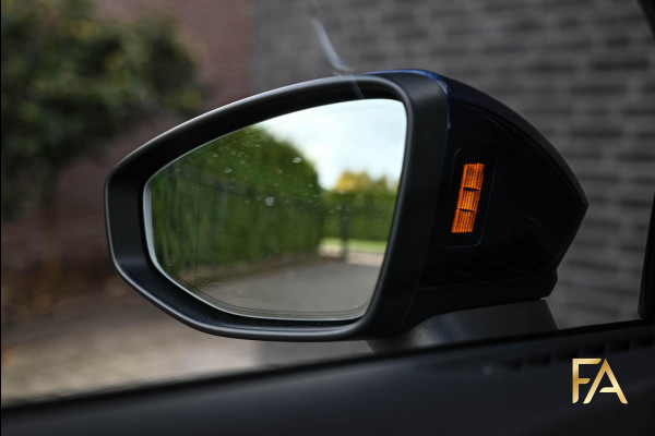 Audi A3 Sportback 40 TFSI e S Line RSseats|B&O|MatrixLED|18Inch|Sfeer|Massage| Audi A3 Sportback 40 TFSI e S Line RSseats|B&O|MatrixLED|18Inch|Sfeer|Massage|