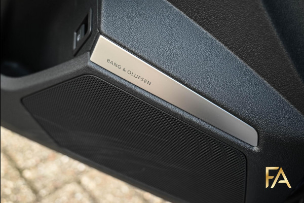 Audi A3 Sportback 40 TFSI e S Line RSseats|B&O|MatrixLED|18Inch|Sfeer|Massage| Audi A3 Sportback 40 TFSI e S Line RSseats|B&O|MatrixLED|18Inch|Sfeer|Massage|