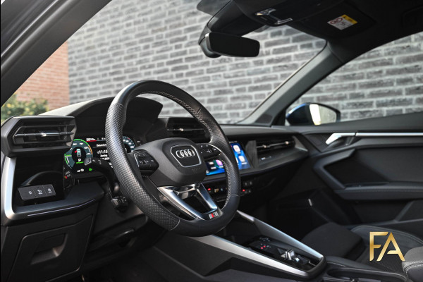 Audi A3 Sportback 40 TFSI e S Line RSseats|B&O|MatrixLED|18Inch|Sfeer|Massage| Audi A3 Sportback 40 TFSI e S Line RSseats|B&O|MatrixLED|18Inch|Sfeer|Massage|
