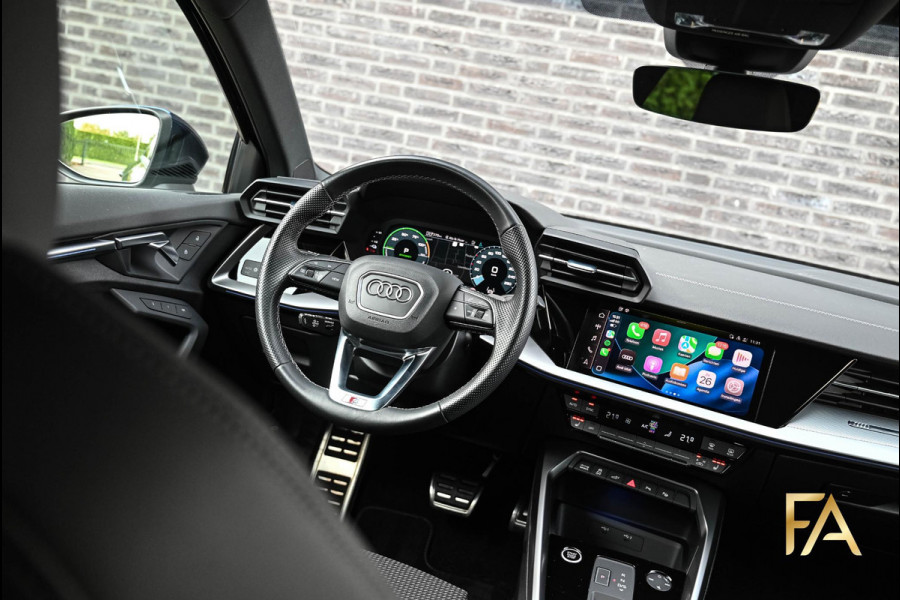 Audi A3 Sportback 40 TFSI e S Line RSseats|B&O|MatrixLED|18Inch|Sfeer|Massage| Audi A3 Sportback 40 TFSI e S Line RSseats|B&O|MatrixLED|18Inch|Sfeer|Massage|
