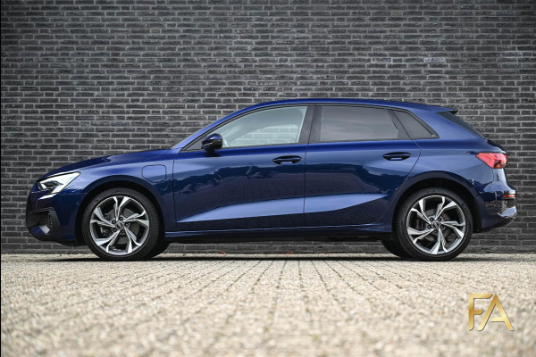 Audi A3 Sportback 40 TFSI e S Line RSseats|B&O|MatrixLED|18Inch|Sfeer|Massage| Audi A3 Sportback 40 TFSI e S Line RSseats|B&O|MatrixLED|18Inch|Sfeer|Massage|