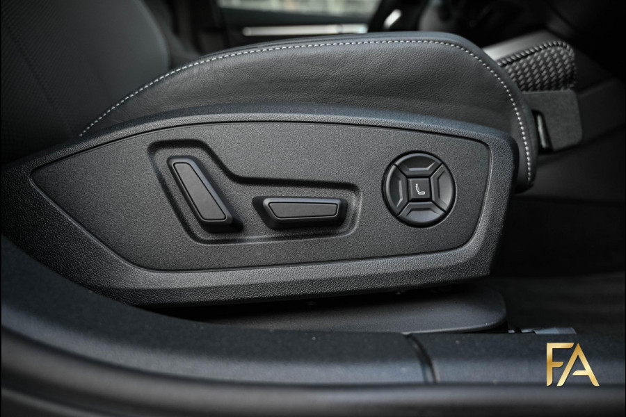 Audi A3 Sportback 40 TFSI e S Line RSseats|B&O|MatrixLED|18Inch|Sfeer|Massage| Audi A3 Sportback 40 TFSI e S Line RSseats|B&O|MatrixLED|18Inch|Sfeer|Massage|