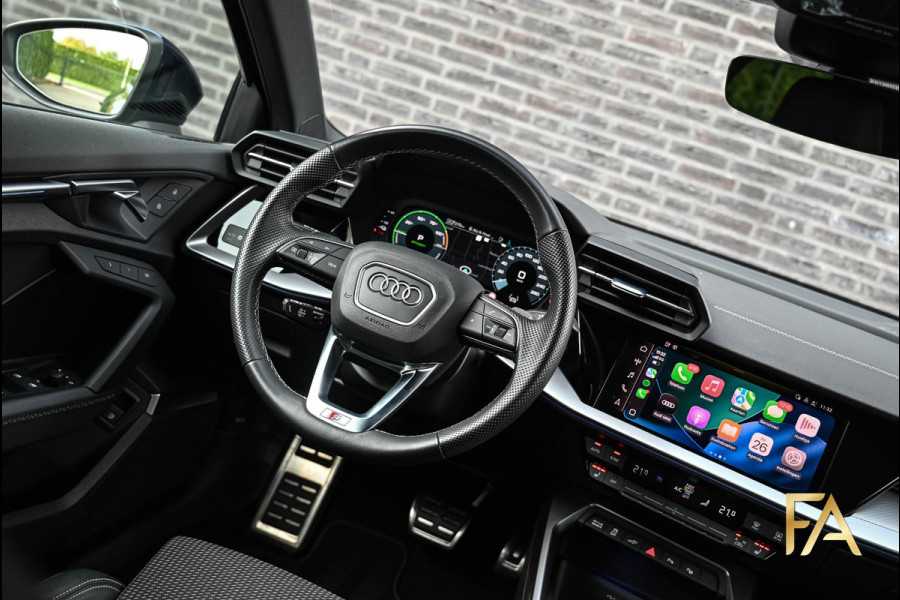 Audi A3 Sportback 40 TFSI e S Line RSseats|B&O|MatrixLED|18Inch|Sfeer|Massage| Audi A3 Sportback 40 TFSI e S Line RSseats|B&O|MatrixLED|18Inch|Sfeer|Massage|