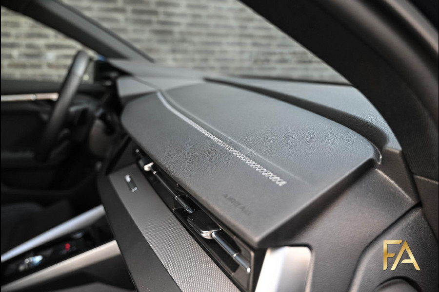 Audi A3 Sportback 40 TFSI e S Line RSseats|B&O|MatrixLED|18Inch|Sfeer|Massage| Audi A3 Sportback 40 TFSI e S Line RSseats|B&O|MatrixLED|18Inch|Sfeer|Massage|