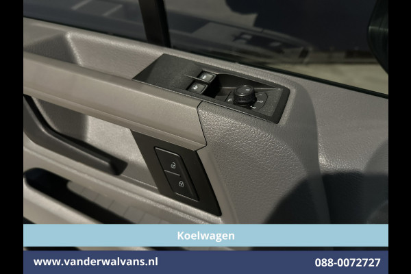Volkswagen Crafter 2.0 TDI 177pk Automaat L3H3 L2H2 Koelwagen Vriezen tot -20°C Fabrieksgarantie Euro6 Airco | Camera Apple Carplay, Android Auto, Cruisecontrol, Massagestoel, Chauffeursstoel, Bijrijdersbank, 3000kg trekvermogen Volkswagen Crafter 2.0 TDI 177pk Automaat L3H3 L2H2 Koelwagen Vriezen tot -20°C Fabrieksgarantie Euro6 Airco | Camera Apple Carplay, Android Auto, Cruisecontrol, Massagestoel, Chauffeursstoel, Bijrijdersbank, 3000kg trekvermogen