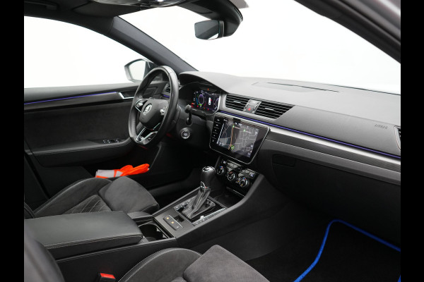 Škoda Superb Combi 1.4 TSI iV Sportline Plug In Hybrid 218pk Dealer O.H PHEV | Trekhaak Af Fabriek | Panodak | Adaptive Cruise | Camera | Alcantara Sportstoelen Memory & Verwarmd | Apple Carplay | Navigatie | Crystal LED | Sportstuur Vewarmd | Virtual | DAB | Škoda Superb Combi 1.4 TSI iV Sportline Plug In Hybrid 218pk Dealer O.H PHEV | Trekhaak Af Fabriek | Panodak | Adaptive Cruise | Camera | Alcantara Sportstoelen Memory & Verwarmd | Apple Carplay | Navigatie | Crystal LED | Sportstuur Vewarmd | Virtual | DAB |