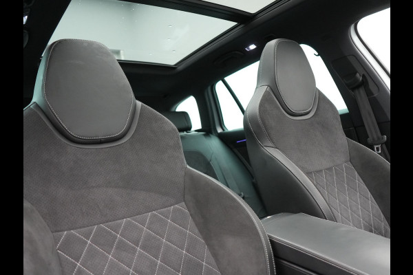 Škoda Superb Combi 1.4 TSI iV Sportline Plug In Hybrid 218pk Dealer O.H PHEV | Trekhaak Af Fabriek | Panodak | Adaptive Cruise | Camera | Alcantara Sportstoelen Memory & Verwarmd | Apple Carplay | Navigatie | Crystal LED | Sportstuur Vewarmd | Virtual | DAB | Škoda Superb Combi 1.4 TSI iV Sportline Plug In Hybrid 218pk Dealer O.H PHEV | Trekhaak Af Fabriek | Panodak | Adaptive Cruise | Camera | Alcantara Sportstoelen Memory & Verwarmd | Apple Carplay | Navigatie | Crystal LED | Sportstuur Vewarmd | Virtual | DAB |