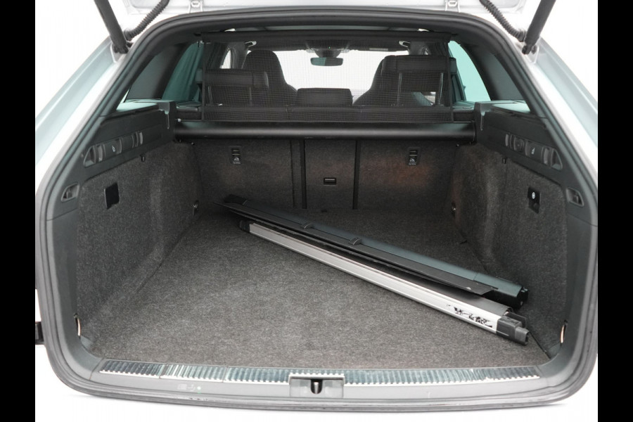 Škoda Superb Combi 1.4 TSI iV Sportline Plug In Hybrid 218pk Dealer O.H PHEV | Trekhaak Af Fabriek | Panodak | Adaptive Cruise | Camera | Alcantara Sportstoelen Memory & Verwarmd | Apple Carplay | Navigatie | Crystal LED | Sportstuur Vewarmd | Virtual | DAB | Škoda Superb Combi 1.4 TSI iV Sportline Plug In Hybrid 218pk Dealer O.H PHEV | Trekhaak Af Fabriek | Panodak | Adaptive Cruise | Camera | Alcantara Sportstoelen Memory & Verwarmd | Apple Carplay | Navigatie | Crystal LED | Sportstuur Vewarmd | Virtual | DAB |