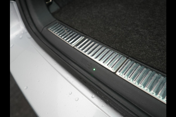 Škoda Superb Combi 1.4 TSI iV Sportline Plug In Hybrid 218pk Dealer O.H PHEV | Trekhaak Af Fabriek | Panodak | Adaptive Cruise | Camera | Alcantara Sportstoelen Memory & Verwarmd | Apple Carplay | Navigatie | Crystal LED | Sportstuur Vewarmd | Virtual | DAB | Škoda Superb Combi 1.4 TSI iV Sportline Plug In Hybrid 218pk Dealer O.H PHEV | Trekhaak Af Fabriek | Panodak | Adaptive Cruise | Camera | Alcantara Sportstoelen Memory & Verwarmd | Apple Carplay | Navigatie | Crystal LED | Sportstuur Vewarmd | Virtual | DAB |