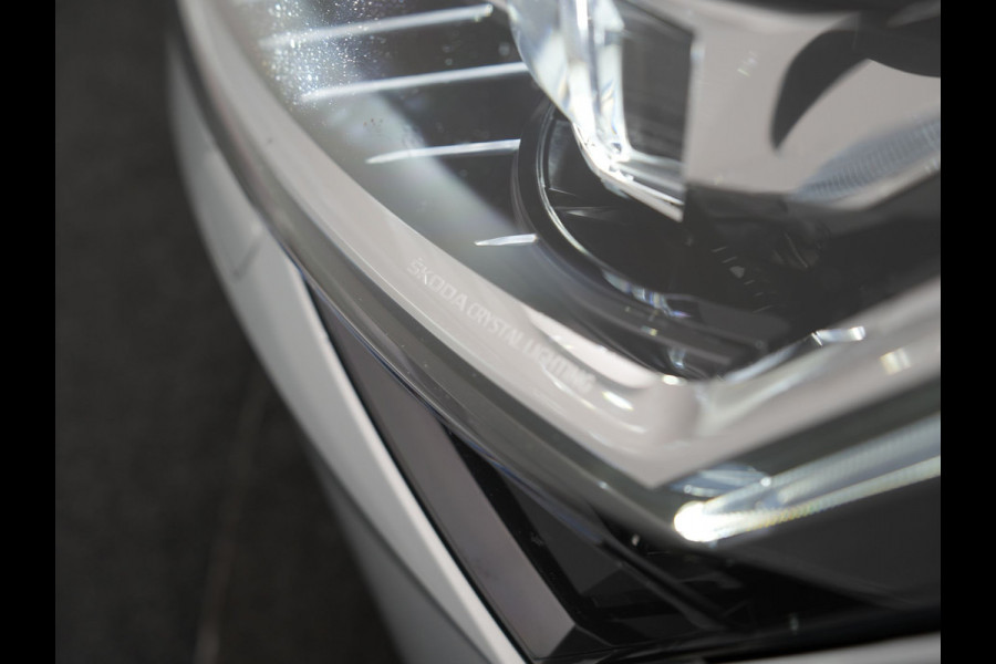Škoda Superb Combi 1.4 TSI iV Sportline Plug In Hybrid 218pk Dealer O.H PHEV | Trekhaak Af Fabriek | Panodak | Adaptive Cruise | Camera | Alcantara Sportstoelen Memory & Verwarmd | Apple Carplay | Navigatie | Crystal LED | Sportstuur Vewarmd | Virtual | DAB | Škoda Superb Combi 1.4 TSI iV Sportline Plug In Hybrid 218pk Dealer O.H PHEV | Trekhaak Af Fabriek | Panodak | Adaptive Cruise | Camera | Alcantara Sportstoelen Memory & Verwarmd | Apple Carplay | Navigatie | Crystal LED | Sportstuur Vewarmd | Virtual | DAB |