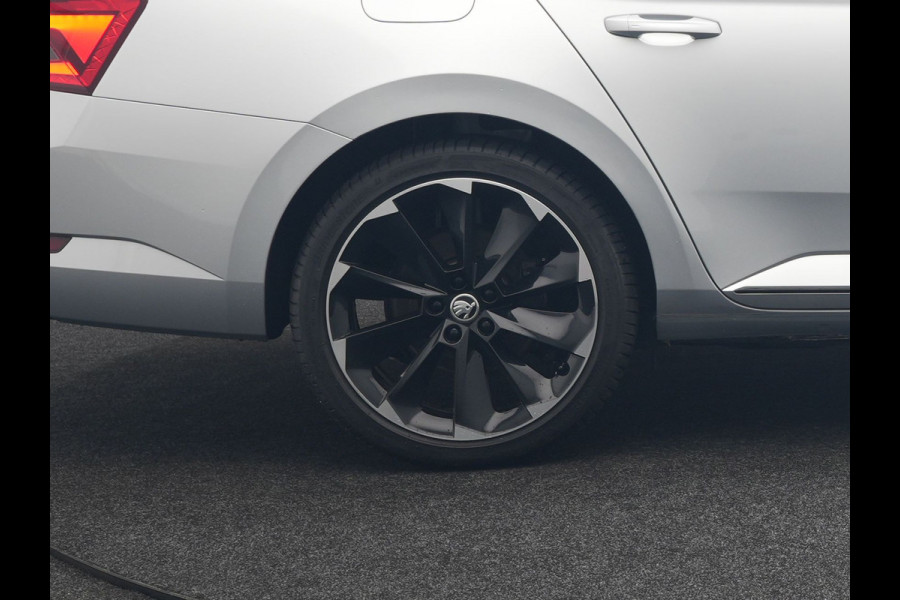 Škoda Superb Combi 1.4 TSI iV Sportline Plug In Hybrid 218pk Dealer O.H PHEV | Trekhaak Af Fabriek | Panodak | Adaptive Cruise | Camera | Alcantara Sportstoelen Memory & Verwarmd | Apple Carplay | Navigatie | Crystal LED | Sportstuur Vewarmd | Virtual | DAB | Škoda Superb Combi 1.4 TSI iV Sportline Plug In Hybrid 218pk Dealer O.H PHEV | Trekhaak Af Fabriek | Panodak | Adaptive Cruise | Camera | Alcantara Sportstoelen Memory & Verwarmd | Apple Carplay | Navigatie | Crystal LED | Sportstuur Vewarmd | Virtual | DAB |
