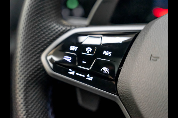 Volkswagen Golf 2.0 TSI R 4Motion | Pano