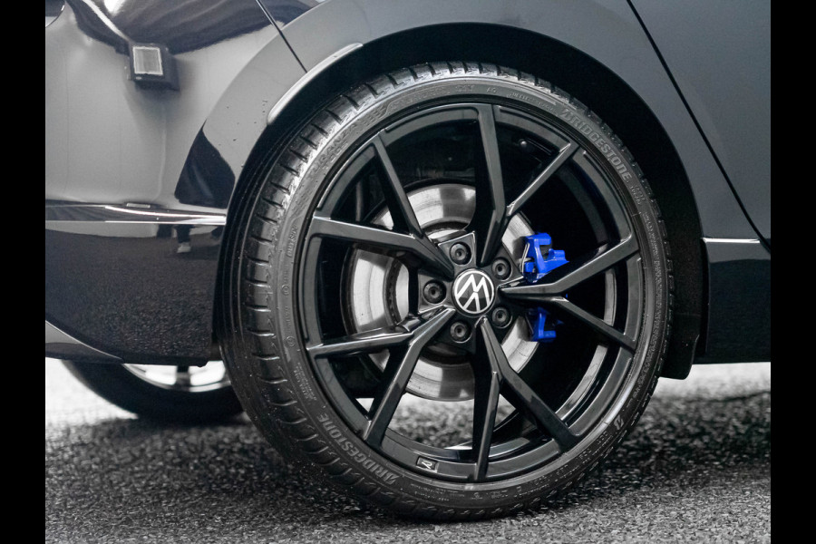 Volkswagen Golf 2.0 TSI R 4Motion | Pano
