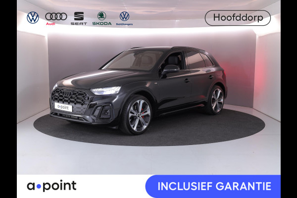Audi Q5 55 TFSI e quattro S Competition 367 pk S-tronic | Verlengde garantie | Navigatie | Panoramadak | Trekhaak (wegklapbaar) | Parkeersensoren | Achteruitrijcamera | Stoelverwarming v/a | S-Line |