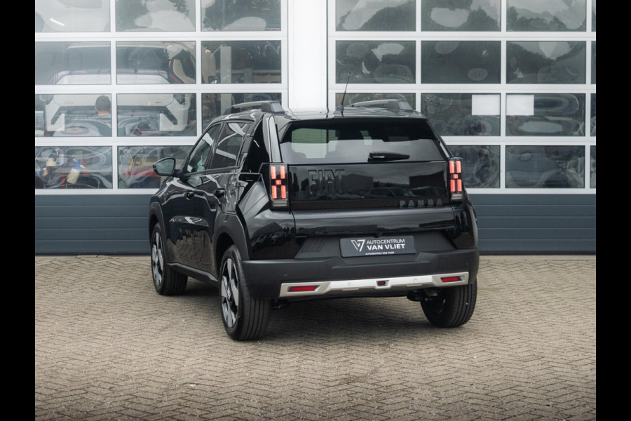 Fiat Grande Panda 1.2 Hybrid La Prima | Automaat | Camera | Clima | Apple Carplay | Cruise | Navi | 17" | Winter Pack Fiat Grande Panda 1.2 Hybrid La Prima | Automaat | Camera | Clima | Apple Carplay | Cruise | Navi | 17" | Winter Pack