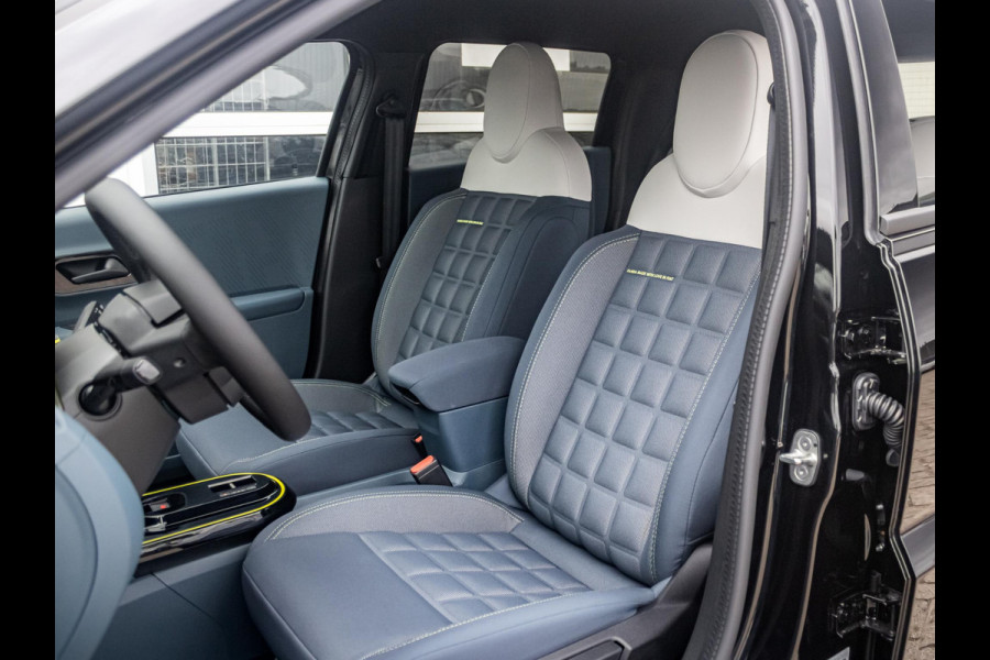 Fiat Grande Panda 1.2 Hybrid La Prima | Automaat | Camera | Clima | Apple Carplay | Cruise | Navi | 17" | Winter Pack Fiat Grande Panda 1.2 Hybrid La Prima | Automaat | Camera | Clima | Apple Carplay | Cruise | Navi | 17" | Winter Pack