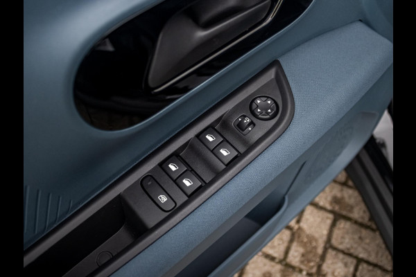 Fiat Grande Panda 1.2 Hybrid La Prima | Automaat | Camera | Clima | Apple Carplay | Cruise | Navi | 17" | Winter Pack Fiat Grande Panda 1.2 Hybrid La Prima | Automaat | Camera | Clima | Apple Carplay | Cruise | Navi | 17" | Winter Pack