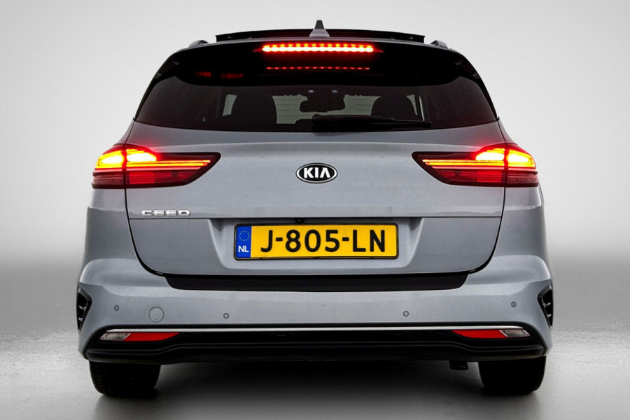Kia Ceed Sportswagon 1.4 T-GDi ExecutiveLine | PANO | STOEL VERW +KOEL | STUURVERW | MEM SEATS | ADD CRUISE | ACHTERCAM | JBL | Kia Ceed Sportswagon 1.4 T-GDi ExecutiveLine | PANO | STOEL VERW +KOEL | STUURVERW | MEM SEATS | ADD CRUISE | ACHTERCAM | JBL |