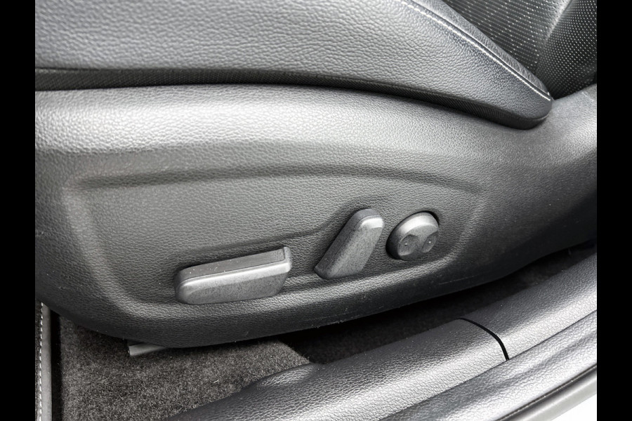 Kia Ceed Sportswagon 1.4 T-GDi ExecutiveLine | PANO | STOEL VERW +KOEL | STUURVERW | MEM SEATS | ADD CRUISE | ACHTERCAM | JBL | Kia Ceed Sportswagon 1.4 T-GDi ExecutiveLine | PANO | STOEL VERW +KOEL | STUURVERW | MEM SEATS | ADD CRUISE | ACHTERCAM | JBL |