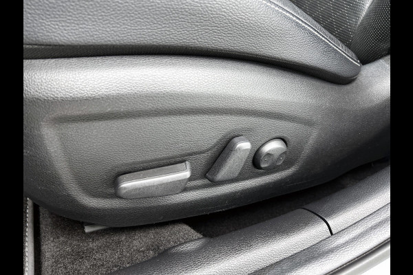 Kia Ceed Sportswagon 1.4 T-GDi ExecutiveLine | PANO | STOEL VERW +KOEL | STUURVERW | MEM SEATS | ADD CRUISE | ACHTERCAM | JBL | Kia Ceed Sportswagon 1.4 T-GDi ExecutiveLine | PANO | STOEL VERW +KOEL | STUURVERW | MEM SEATS | ADD CRUISE | ACHTERCAM | JBL |