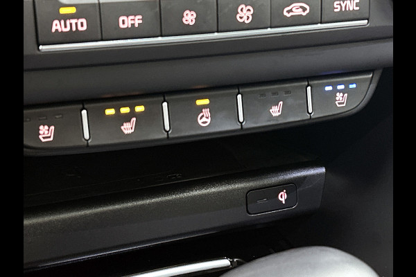 Kia Ceed Sportswagon 1.4 T-GDi ExecutiveLine | PANO | STOEL VERW +KOEL | STUURVERW | MEM SEATS | ADD CRUISE | ACHTERCAM | JBL | Kia Ceed Sportswagon 1.4 T-GDi ExecutiveLine | PANO | STOEL VERW +KOEL | STUURVERW | MEM SEATS | ADD CRUISE | ACHTERCAM | JBL |