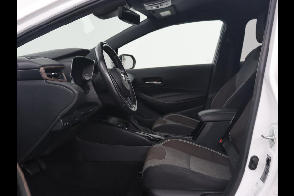 Toyota Corolla 1.8 Hybrid Trek | Stoelverwarming | Adaptive cruise | Trekhaak | Carplay | Camera | Keyless | Full LED | Navigatie | Climate control