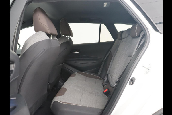 Toyota Corolla 1.8 Hybrid Trek | Stoelverwarming | Adaptive cruise | Trekhaak | Carplay | Camera | Keyless | Full LED | Navigatie | Climate control