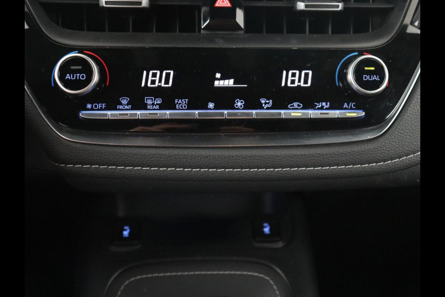 Toyota Corolla 1.8 Hybrid Trek | Stoelverwarming | Adaptive cruise | Trekhaak | Carplay | Camera | Keyless | Full LED | Navigatie | Climate control