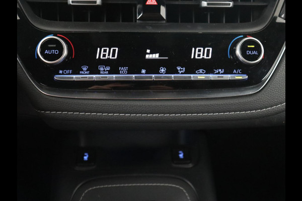 Toyota Corolla 1.8 Hybrid Trek | Stoelverwarming | Adaptive cruise | Trekhaak | Carplay | Camera | Keyless | Full LED | Navigatie | Climate control