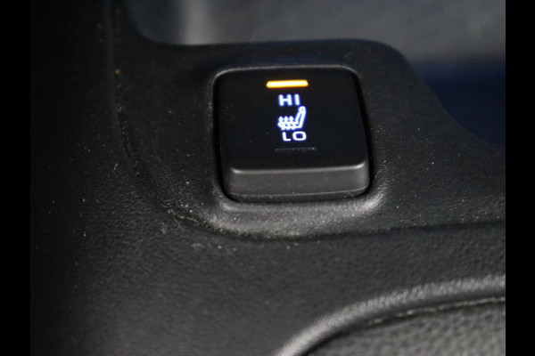 Toyota Corolla 1.8 Hybrid Trek | Stoelverwarming | Adaptive cruise | Trekhaak | Carplay | Camera | Keyless | Full LED | Navigatie | Climate control