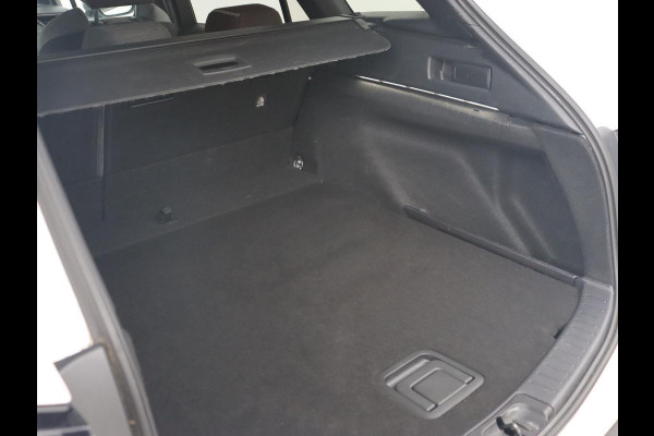 Toyota Corolla 1.8 Hybrid Trek | Stoelverwarming | Adaptive cruise | Trekhaak | Carplay | Camera | Keyless | Full LED | Navigatie | Climate control