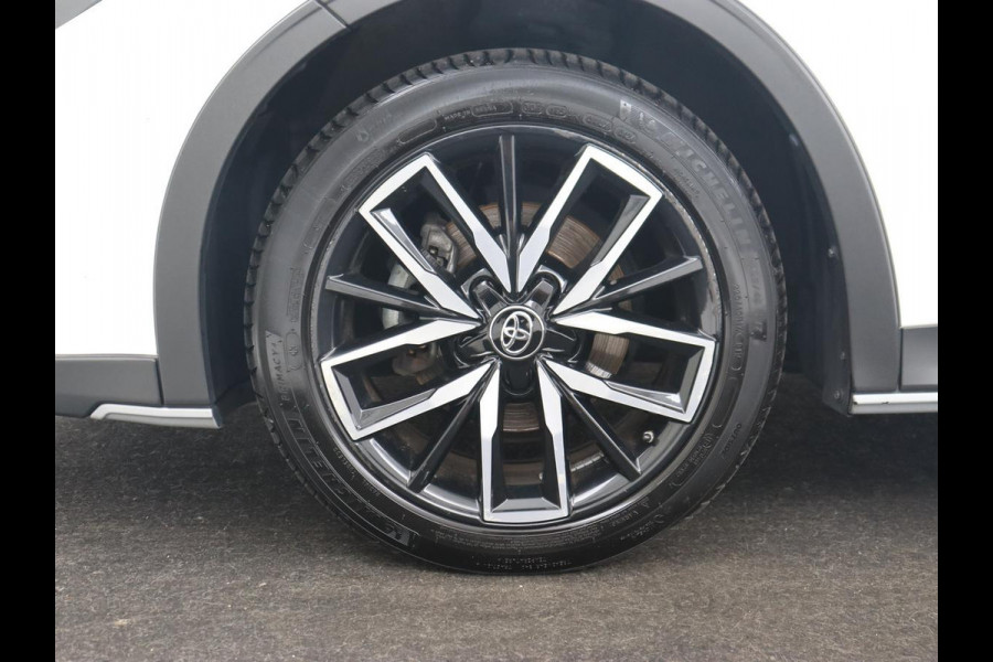 Toyota Corolla 1.8 Hybrid Trek | Stoelverwarming | Adaptive cruise | Trekhaak | Carplay | Camera | Keyless | Full LED | Navigatie | Climate control