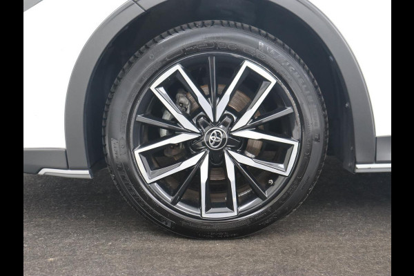 Toyota Corolla 1.8 Hybrid Trek | Stoelverwarming | Adaptive cruise | Trekhaak | Carplay | Camera | Keyless | Full LED | Navigatie | Climate control