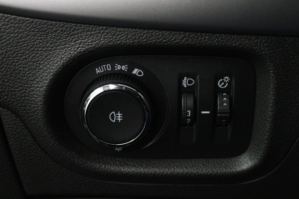 Opel Astra 1.0 Turbo Business (PARKEERSENSOREN, CRUISE CONTROL, NAVIGATIE, BLUETOOTH)