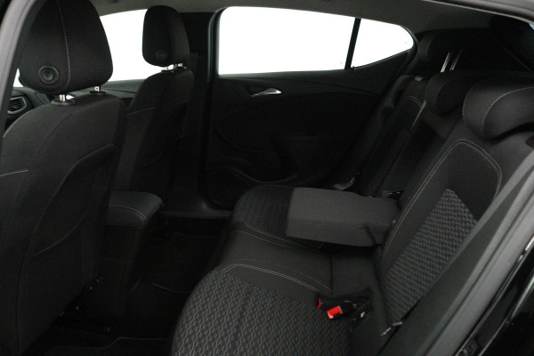 Opel Astra 1.0 Turbo Business (PARKEERSENSOREN, CRUISE CONTROL, NAVIGATIE, BLUETOOTH)