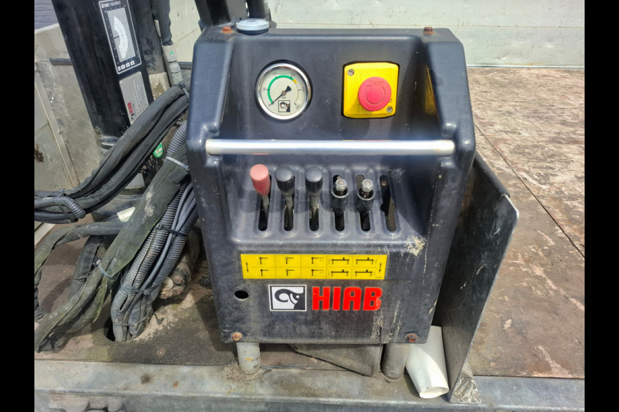 Iveco Daily 3.0I CNG Kraan Laadbak AUT-6 HIAB 3-Persoons Ecc Trekhaak Camera Blue power Alpine 2-Din Infotainment Sys. Bluetooth Opbergkasten Betonplex Vloer Compressed Natural Gas (CNG) EURO-6 375 35S14N Voertuig 1e Eigenaar Euro 6 Iveco Daily 3.0I CNG Kraan Laadbak AUT-6 HIAB 3-Persoons Ecc Trekhaak Camera Blue power Alpine 2-Din Infotainment Sys. Bluetooth Opbergkasten Betonplex Vloer Compressed Natural Gas (CNG) EURO-6 375 35S14N Voertuig 1e Eigenaar Euro 6