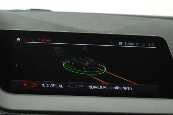 BMW 1-serie 118i Executive Edition (PARKEERSENSOREN, DIGITALE COCKPIT, NAVIGATIE, CRUISE CONTROL, DEALER ONDERHOUDEN)