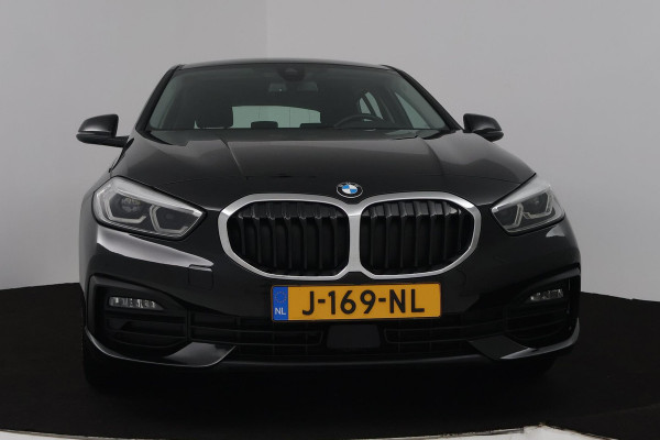 BMW 1-serie 118i Executive Edition (PARKEERSENSOREN, DIGITALE COCKPIT, NAVIGATIE, CRUISE CONTROL, DEALER ONDERHOUDEN)