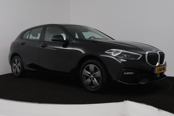 BMW 1-serie 118i Executive Edition (PARKEERSENSOREN, DIGITALE COCKPIT, NAVIGATIE, CRUISE CONTROL, DEALER ONDERHOUDEN)
