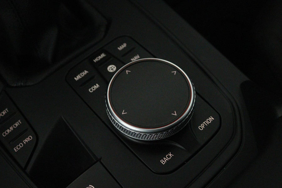 BMW 1-serie 118i Executive Edition (PARKEERSENSOREN, DIGITALE COCKPIT, NAVIGATIE, CRUISE CONTROL, DEALER ONDERHOUDEN)