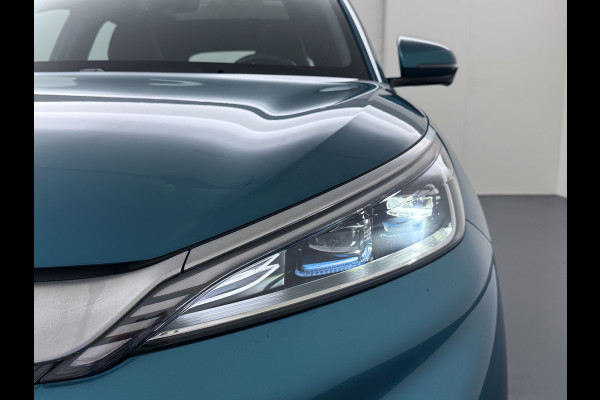 BYD ATTO 3 62kWh Design SOH 96% Panoramadak Leder+Elektr.Verst. Warmtepomp Adaptieve Cruise 360°Camera Apple Carplay Android Auto Elektr.Ac Verkeersbord detectie WiFi DAB Led Rijstrooksensor Keyless Smartphone Entry Fabrieksgarantie tot 12-12-2030 /150.000km Garantie op de LFP Accu tot 12-12-2030/200.000km €44.000,- Nieuw!