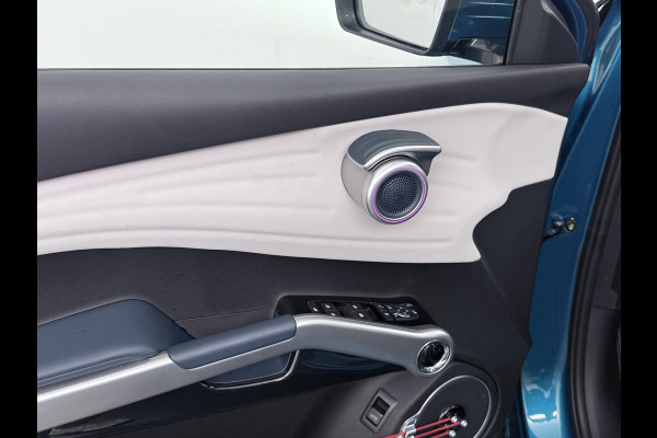 BYD ATTO 3 62kWh Design SOH 96% Panoramadak Leder+Elektr.Verst. Warmtepomp Adaptieve Cruise 360°Camera Apple Carplay Android Auto Elektr.Ac Verkeersbord detectie WiFi DAB Led Rijstrooksensor Keyless Smartphone Entry Fabrieksgarantie tot 12-12-2030 /150.000km Garantie op de LFP Accu tot 12-12-2030/200.000km €44.000,- Nieuw!