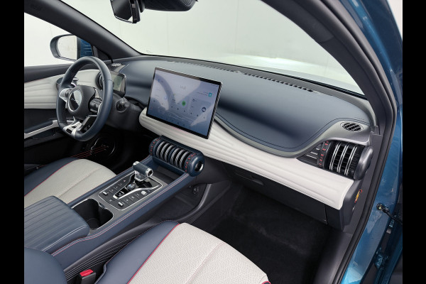 BYD ATTO 3 62kWh Design SOH 96% Panoramadak Leder+Elektr.Verst. Warmtepomp Adaptieve Cruise 360°Camera Apple Carplay Android Auto Elektr.Ac Verkeersbord detectie WiFi DAB Led Rijstrooksensor Keyless Smartphone Entry Fabrieksgarantie tot 12-12-2030 /150.000km Garantie op de LFP Accu tot 12-12-2030/200.000km €44.000,- Nieuw!