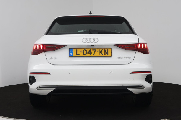 Audi A3 Sportback 30 TFSI Business edition (DIGITALE COCKPIT, CAMERA, LANE-ASSIST, CRUISE CONTROL ADAPTIEF, PARKEERSENSOREN) Audi A3 Sportback 30 TFSI Business edition (DIGITALE COCKPIT, CAMERA, LANE-ASSIST, CRUISE CONTROL ADAPTIEF, PARKEERSENSOREN)